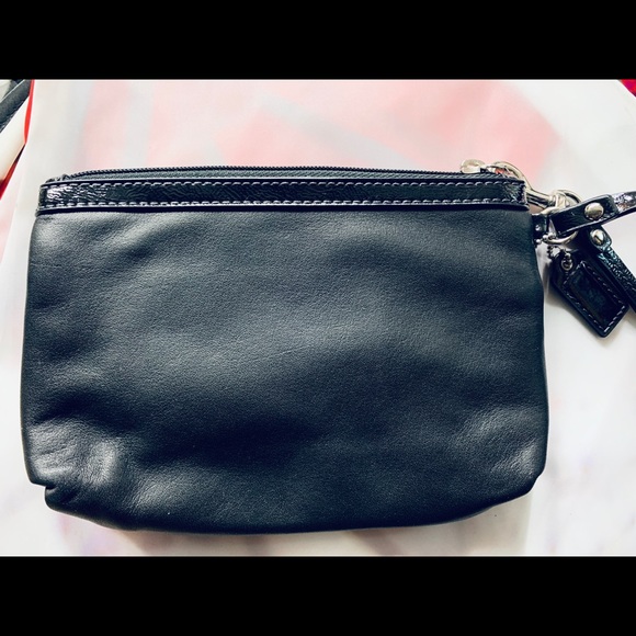 EUC* Coach Wristlet - Picture 3 of 3